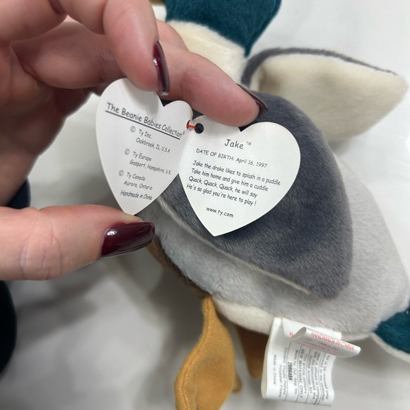 Extremely Rare Beanie Babie Jake with off centre face, errors and red stamp - Picture 6 of 6